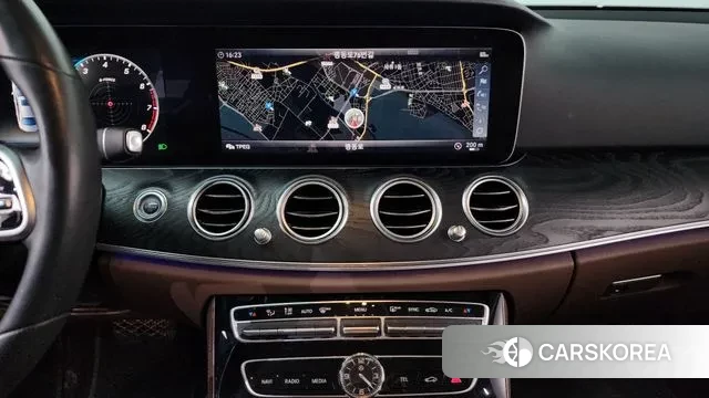 Mercedes-Benz E-Class W213 2019 Белый из Кореи, фото 5