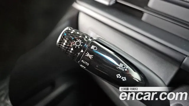 Hyundai Staria 2022 Белый из Кореи, фото 5