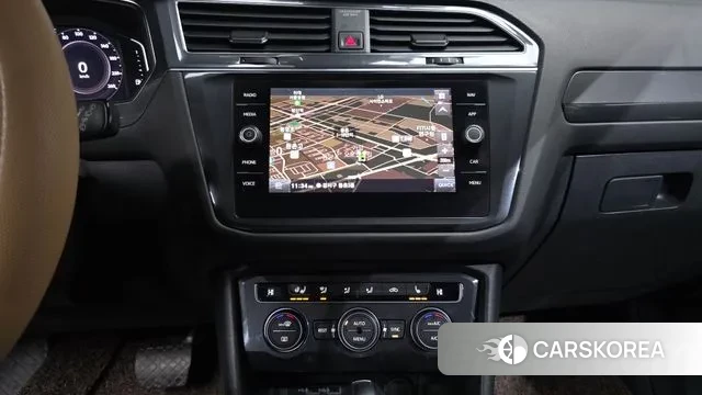 Volkswagen Tiguan Allspace 2020 Белый из Кореи, фото 5