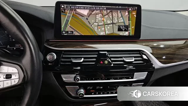 BMW 5 Series (G30) 2022 Белый из Кореи, фото 5