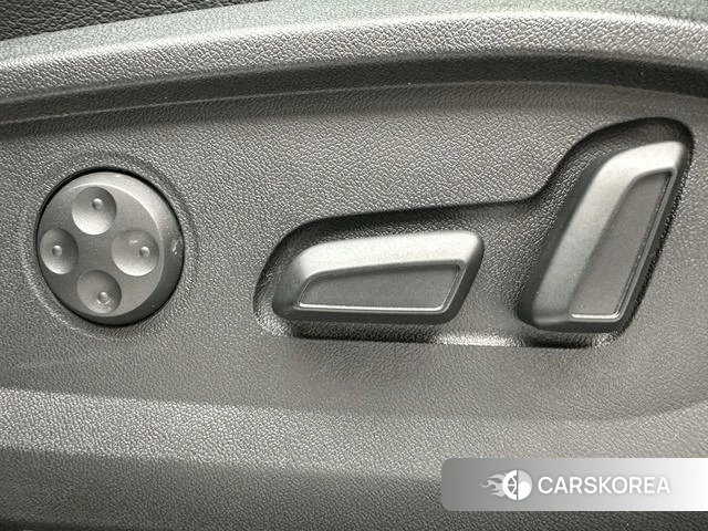 Audi Q2L 2022 Черный из Китая, фото 5