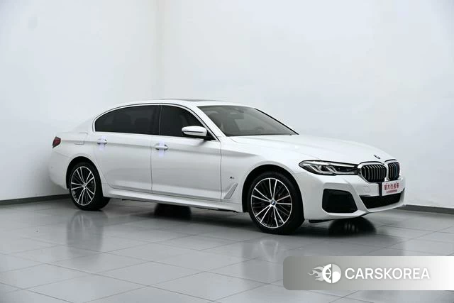 BMW 5 series 2024 Белый из Китая, фото 5