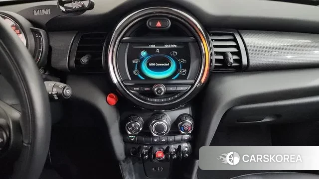 Mini Cooper D 2018 Темно-зеленый из Кореи, фото 5