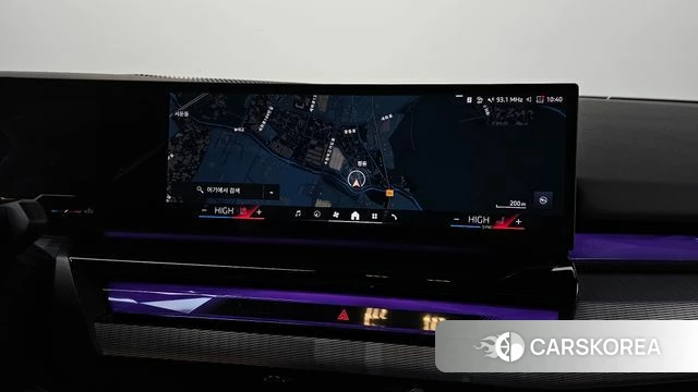 BMW 5 Series (G60) 2025 Светло-серебряный цвет из Кореи, фото 5