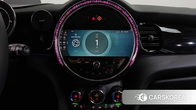 Mini Cooper 2023 Белый из Кореи, фото 5