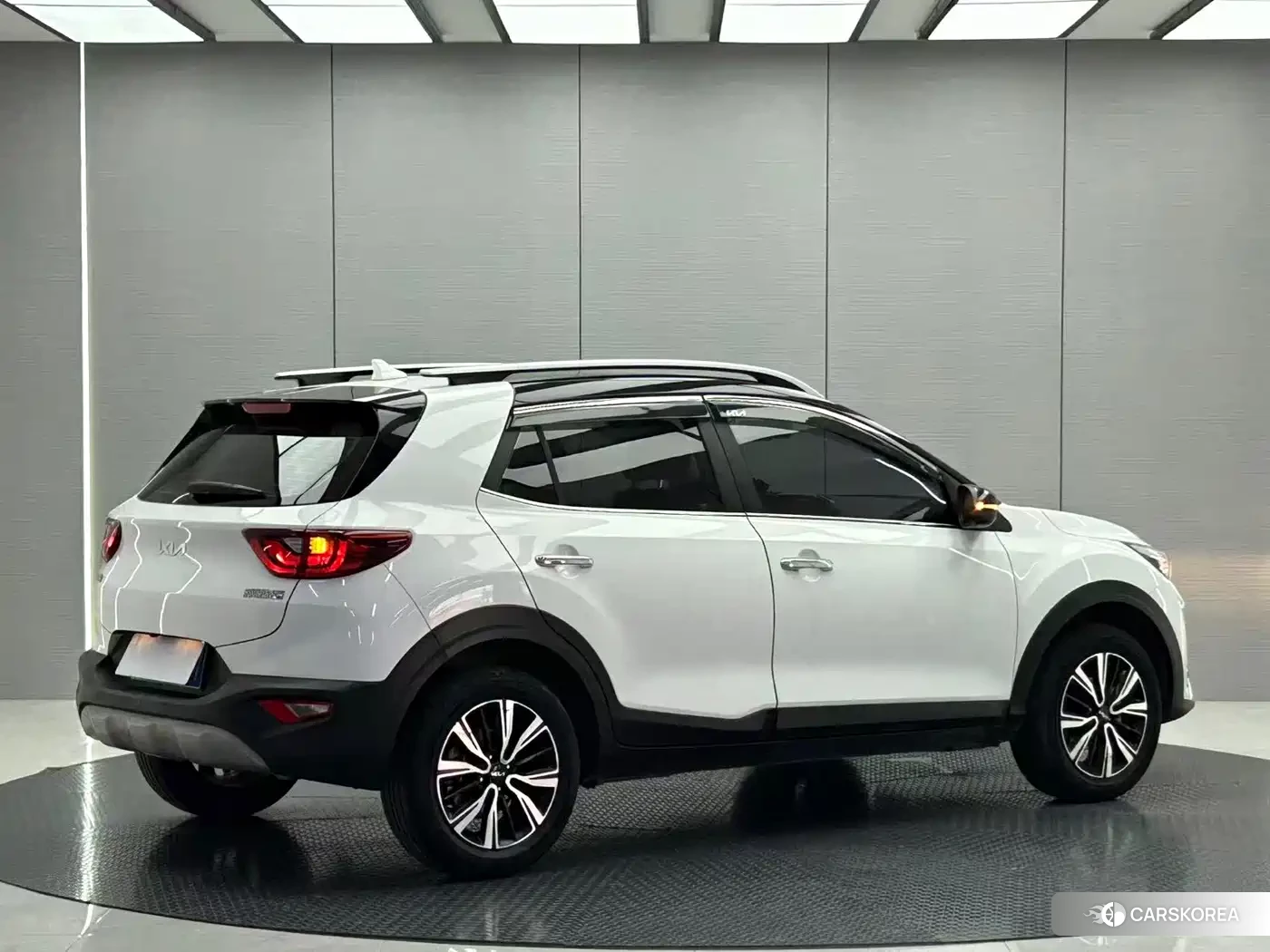 Kia KX1 2021 Белый из Китая, фото 5