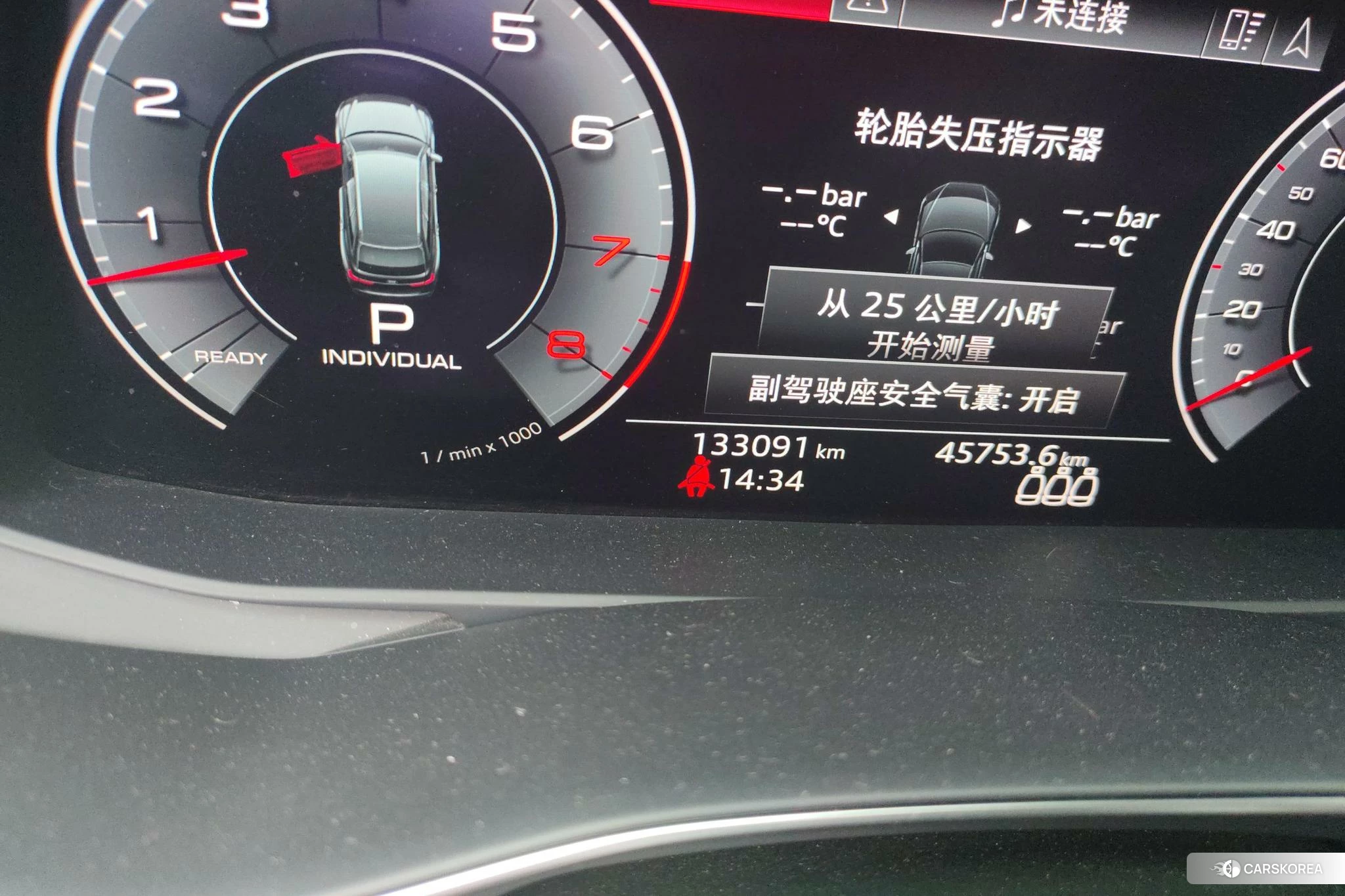 Audi A6 (import) 2020 Черный из Китая, фото 5