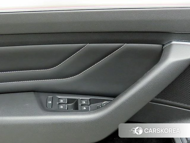Volkswagen Passat GT (B8) 2022 Белый из Кореи, фото 5