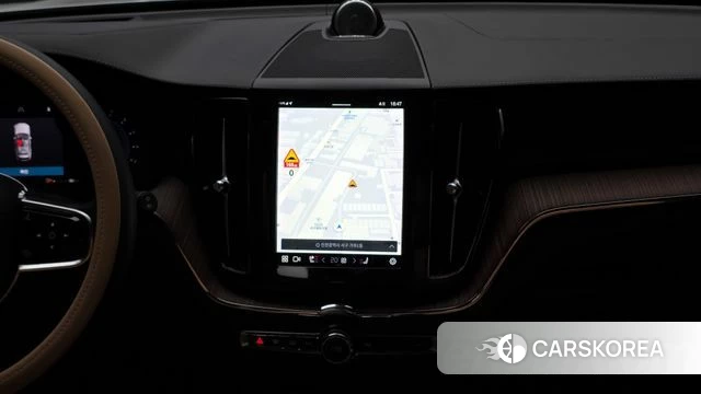 Volvo XC60 second Generation 2023 Белый из Кореи, фото 5