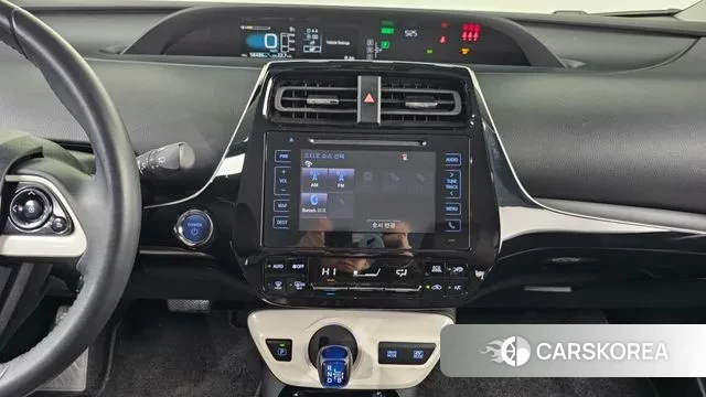 Toyota Prius 4th Generation 2018 Белый из Кореи, фото 5