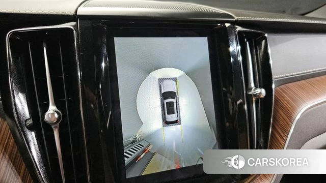 Volvo XC60 second Generation 2022 Черный из Кореи, фото 5