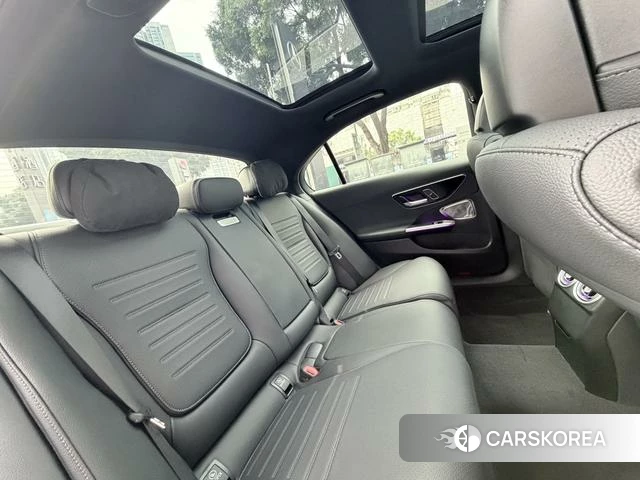 Mercedes-Benz Class C 2025 Белый из Китая, фото 5