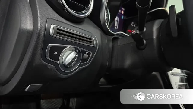 Mercedes-Benz C-Class W205 2020 Белый из Кореи, фото 5