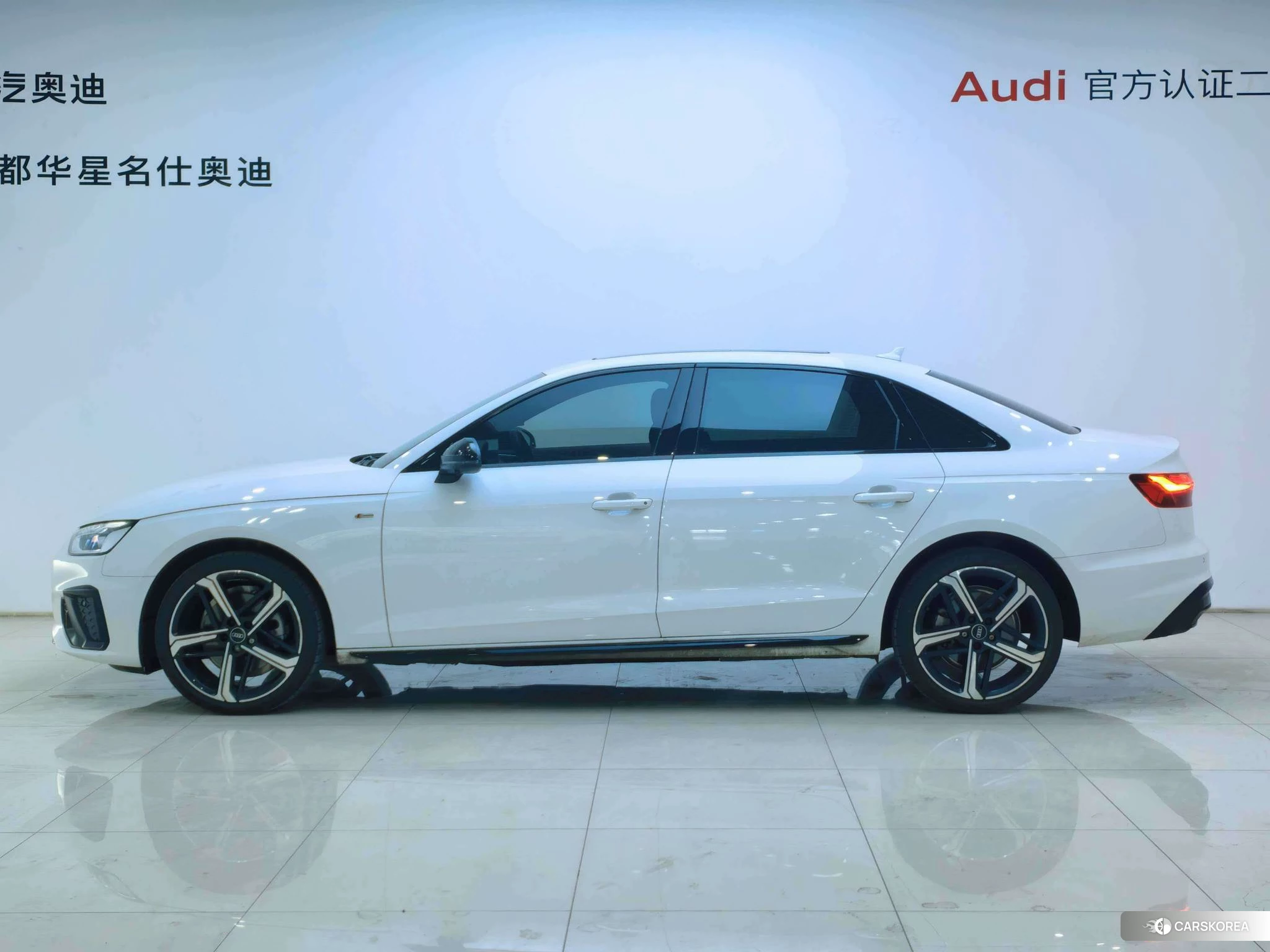 Audi A4L 2023 Белый из Китая, фото 5