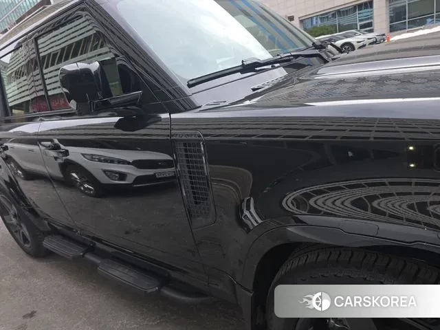 Land Rover Defender (L663) 2025 Черный из Кореи, фото 5