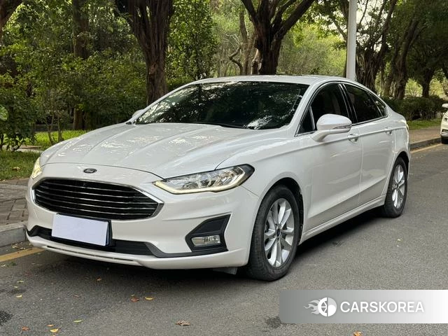 Ford Mondeo 2021 Белый из Китая, фото 5