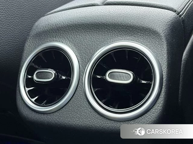 Mercedes-Benz Class A 2021 Белый из Китая, фото 5