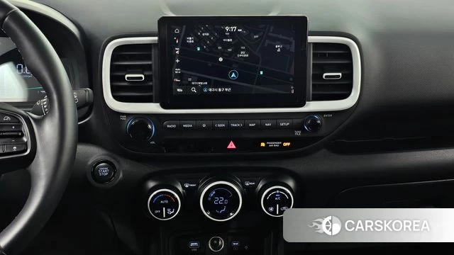 Hyundai Venue 2023 Белый из Кореи, фото 5