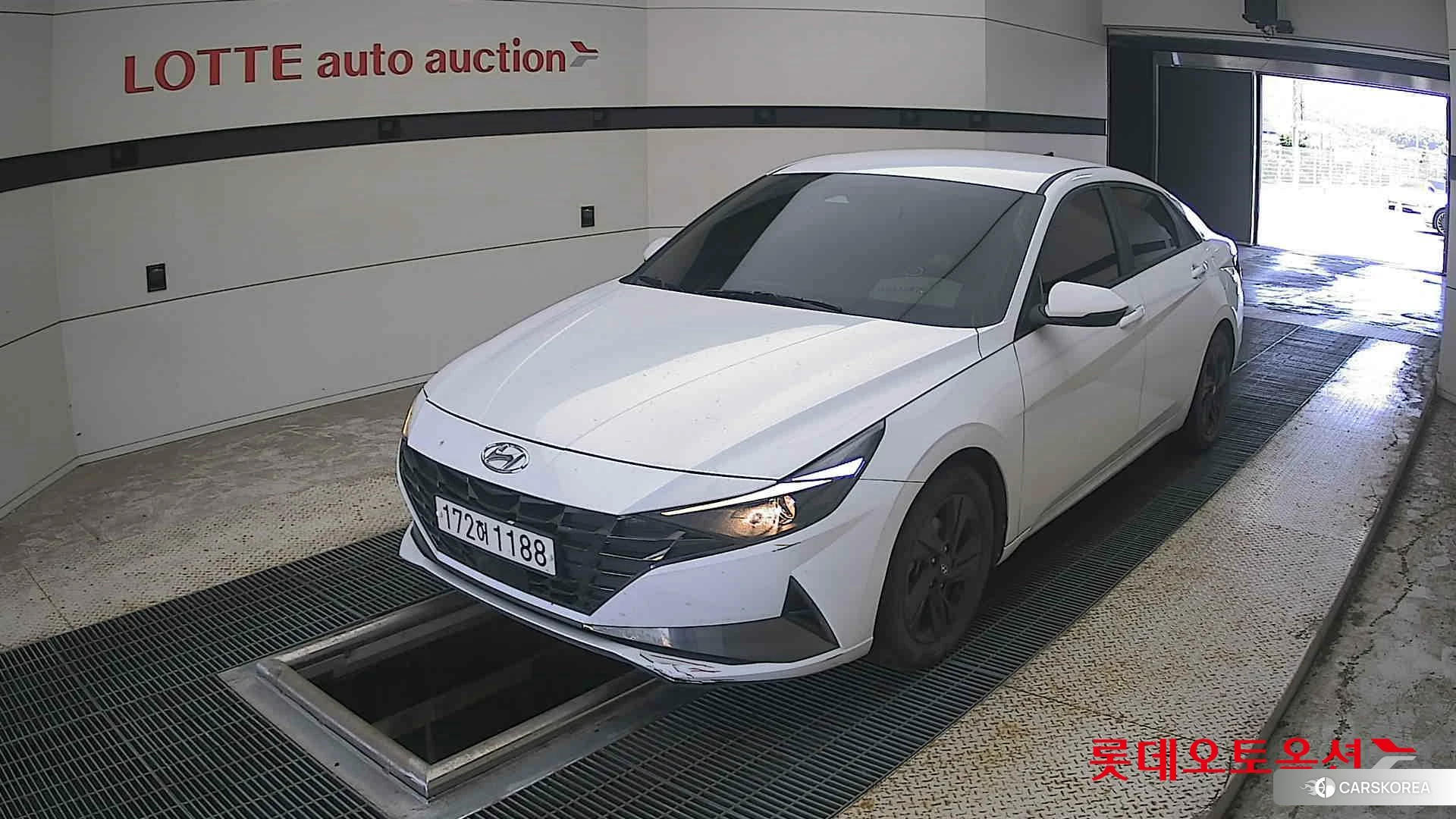 Hyundai Avante Hybrid 2023 Polar White из Кореи, фото 5