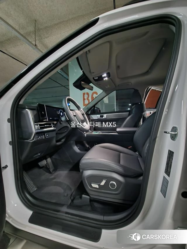 Hyundai Santa Fe (MX5) 2023 Белый из Кореи, фото 5