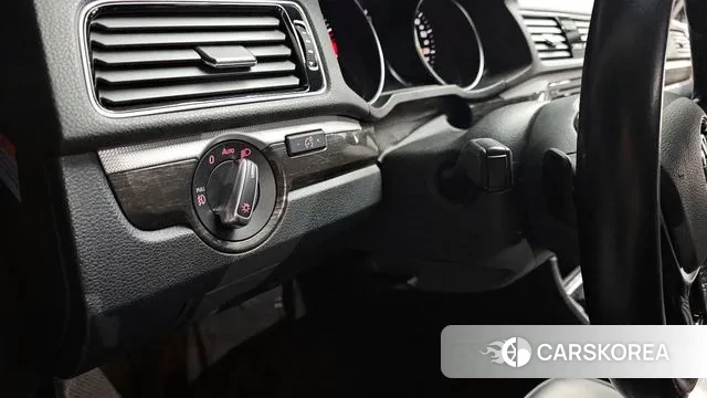 Volkswagen The New Passat 2018 Черный из Кореи, фото 5