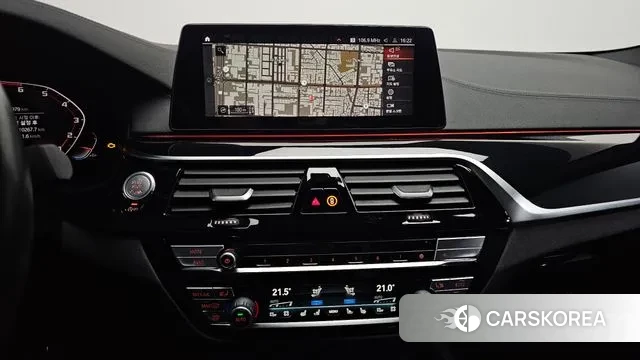 BMW 5 Series (G30) 2020 Синий из Кореи, фото 5