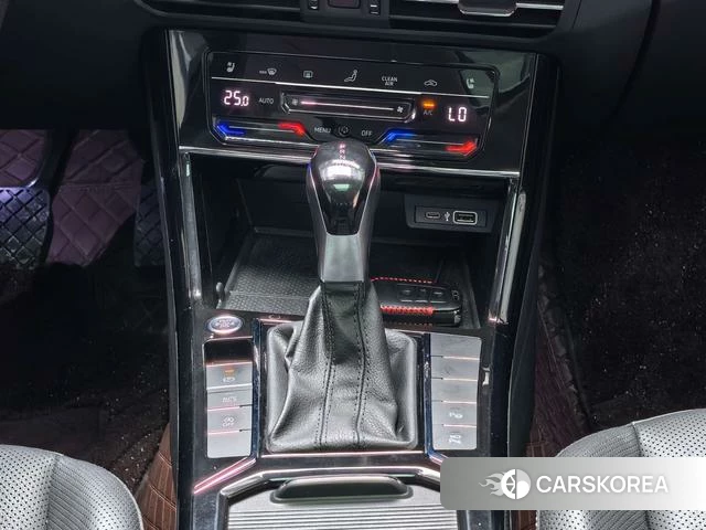 Volkswagen Passat 2023 Черный из Китая, фото 5