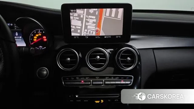 Mercedes-Benz C-Class W205 2018 Белый из Кореи, фото 5