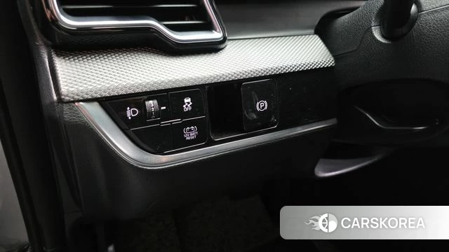 Kia Sportage 5th Generation Hybrid 2023 Серый из Кореи, фото 5