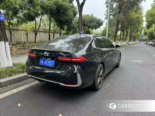 BMW 5 series 2024 Черный из Китая, фото 5