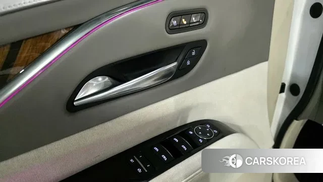 Cadillac Escalade 5th Generation 2022 Белый из Кореи, фото 5