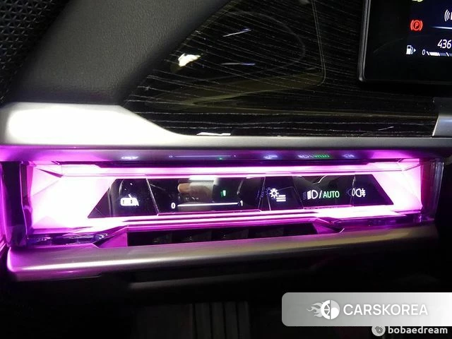 BMW 7 Series (G70) 2025 Серебристо-серый из Кореи, фото 5