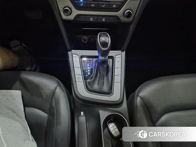 Hyundai Avante AD 2018 Серый из Кореи, фото 5