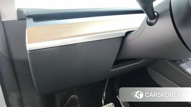 Tesla Model Y 2024 Белый из Кореи, фото 5
