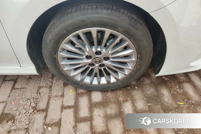 Toyota Camry 2025 Белый из Китая, фото 5