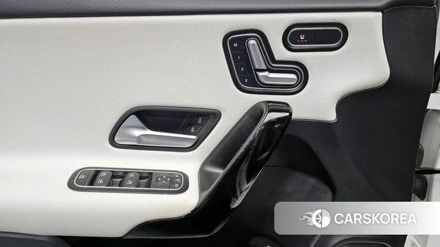 Mercedes-Benz A-Class W177 2020 Белый из Кореи, фото 5