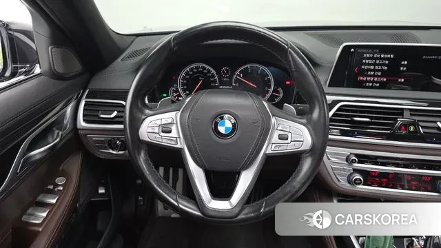 BMW 7 Series (G11) 2018 Черный из Кореи, фото 5