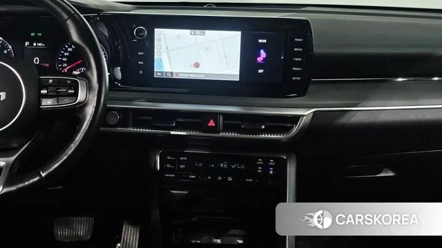 Kia K5 3rd generation 2021 Белый из Кореи, фото 5