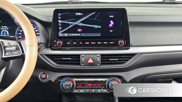Kia The New K3 2nd generation 2021 Белый из Кореи, фото 5