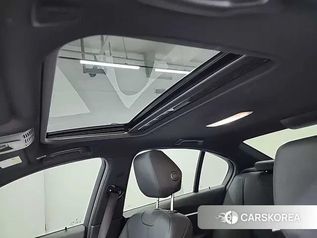 BMW 3 Series (F30) 2018 Белый из Кореи, фото 5