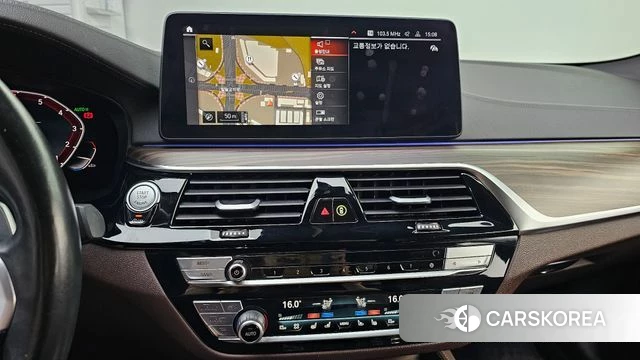 BMW 5 Series (G30) 2021 Черный из Кореи, фото 5