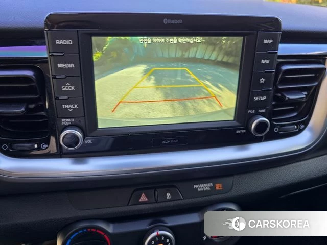 Kia Stonic 2018 Белый из Кореи, фото 5
