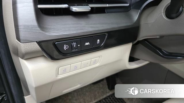 Kia Carnival 4th generation 2023 Серый из Кореи, фото 5