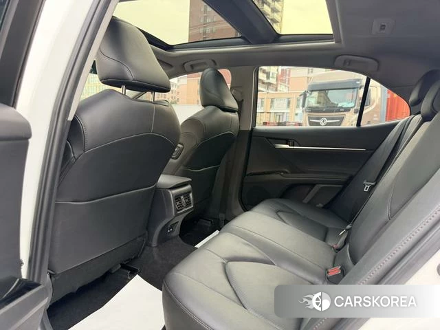 Toyota Camry 2021 Белый из Китая, фото 5