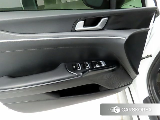 Kia K5 3rd generation 2020 Белый из Кореи, фото 5