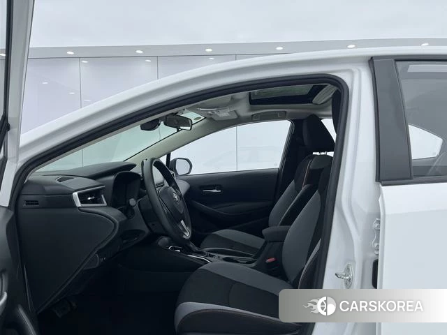 Toyota Corolla 2021 Белый из Китая, фото 5