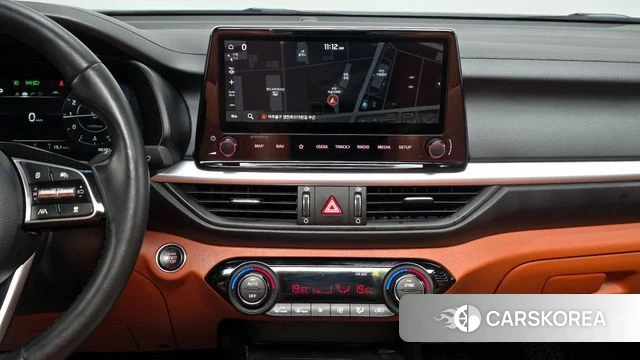 Kia The New K3 2nd generation 2021 Белый из Кореи, фото 5