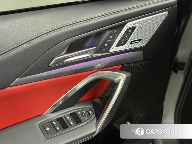 BMW X1 (U11) 2024 Серебристо-серый из Кореи, фото 5