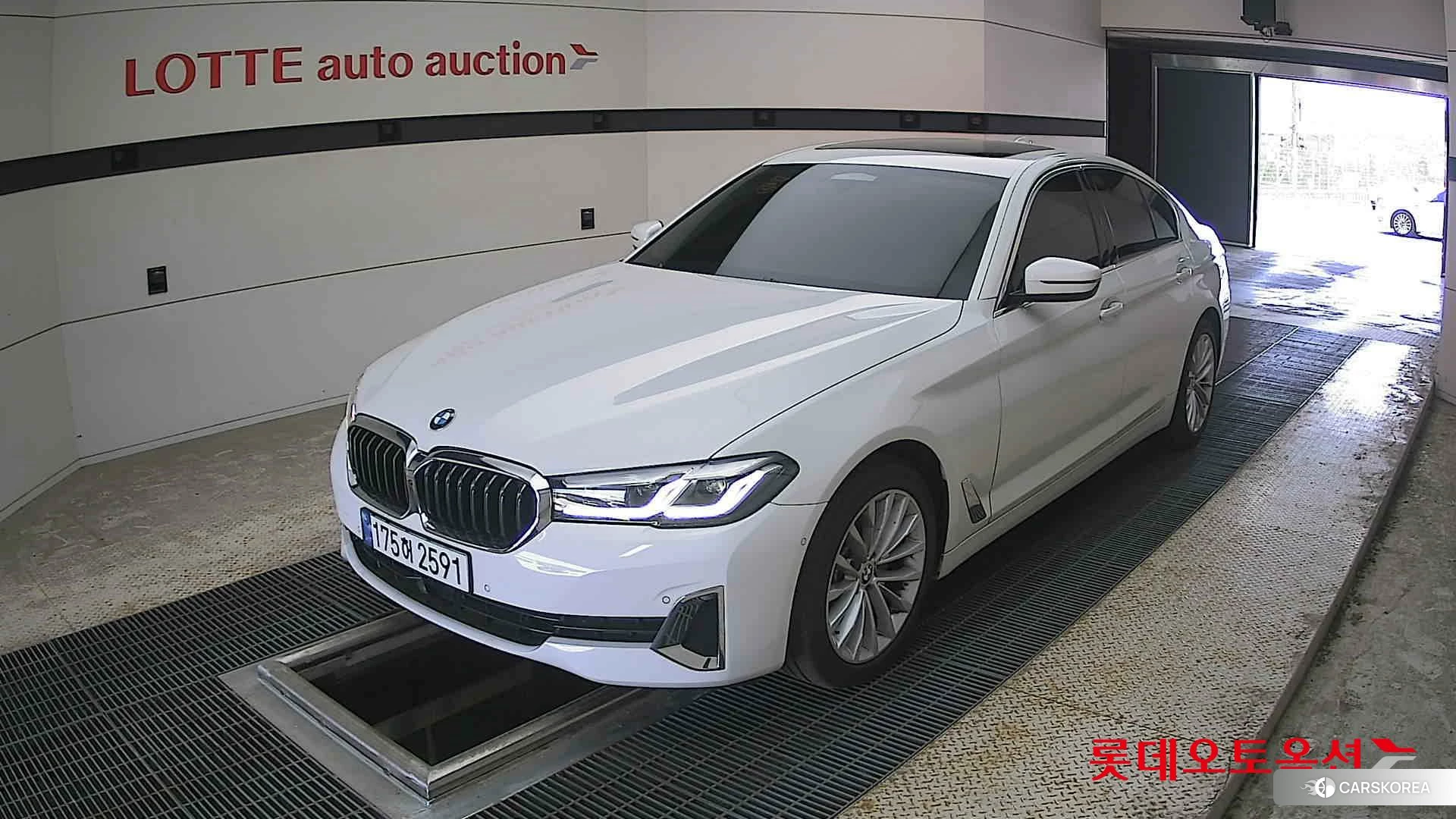 BMW  523d 2023 Белый из Кореи, фото 5