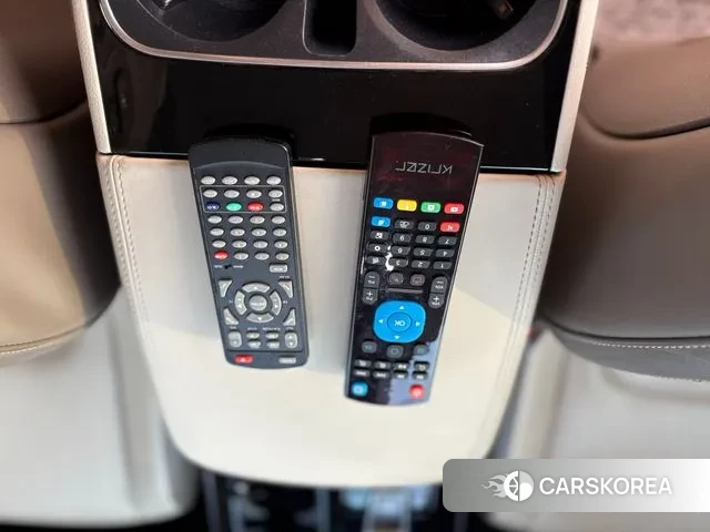 Kia Carnival 4th generation 2021 Черный из Кореи, фото 5